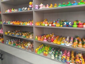 LZENGO custom rubber ducks for B2B brand campaigns