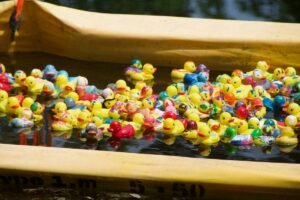 LZENGO custom rubber ducks for B2B brand campaigns